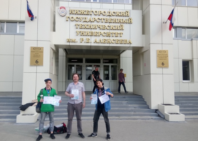 Кротовы и Разумков 27 апреля.jpg